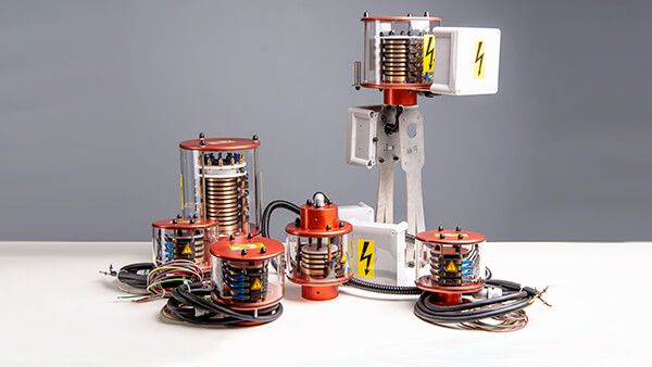 CET Collecteurs électriques tournants - Prises électriques rotatives